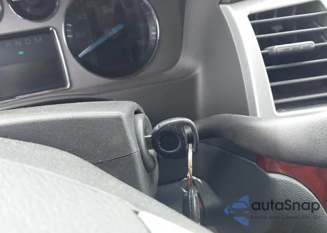 2007 Cadillac Escalade Standard z USA, uszkodzony, nr VIN 1GYFK63877R408147